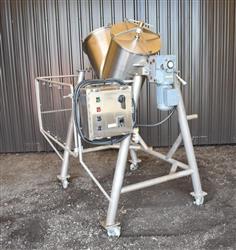 Image 5 Cu. Ft. A&M PROCESS Twin Shell Blender - 4 from Bid-on-Equipment.com