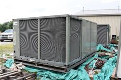 Image 17.5 Ton TRANE DX Cooling Rooftop Unit - 1 from Bid-on-Equipment.com