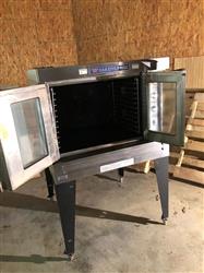 Image BAKERS PRIDE BCO-E1 Cyclone Series Electric Convection Oven - 2 from Bid-on-Equipment.com