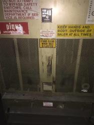 Image PIQUA Series 40 Vertical Industrial Baler - 2 from Bid-on-Equipment.com
