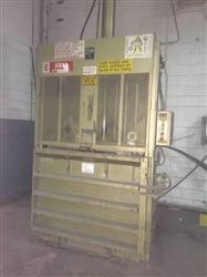 Image PIQUA Series 40 Vertical Industrial Baler - 1 from Bid-on-Equipment.com