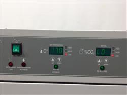 Image VWR 2310 Water Jacketed CO2 Incubator - 3 from Bid-on-Equipment.com