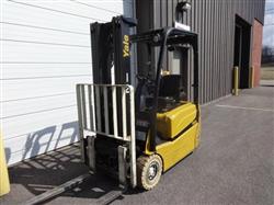 Image YALE 3 Wheel Electric Forklift - 2 from Bid-on-Equipment.com