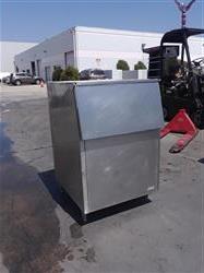 Image HOSHIZAKI 500B Ice Bin - 500 Lb. Capacity - 1 from Bid-on-Equipment.com