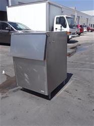 Image HOSHIZAKI 500B Ice Bin - 500 Lb. Capacity - 2 from Bid-on-Equipment.com