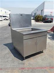 Image 34in PITCO 34PSS Donut Fryer - 3 from Bid-on-Equipment.com