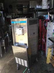 Image TAYLOR 731-27 Soft Serve Ice Cream Machine - 1 from Bid-on-Equipment.com