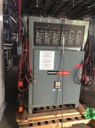 Image HOBART 24V 6-Gang Battery Charger  - 4 from Bid-on-Equipment.com