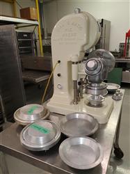 Image DIAL-O-MATIC Pie Crust Press - 3 from Bid-on-Equipment.com