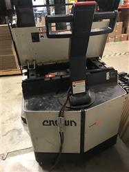 Image CROWN 30WRTT Electric Forklift - Electric Walkie Straddle Stacker - 5 from Bid-on-Equipment.com