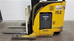 Image YALE Narrow Aisle Reach Forklift - 10 from Bid-on-Equipment.com