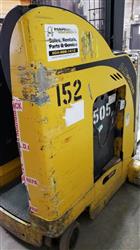 Image YALE Narrow Aisle Reach Forklift - 9 from Bid-on-Equipment.com