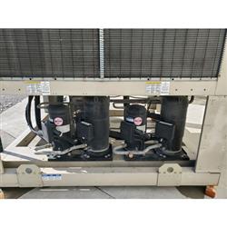 Image DAIKIN APPLIED AGZ070 Air-Cooled Water Chiller - 65 Ton - 4 from Bid-on-Equipment.com