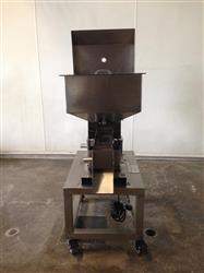 Image ERIEZ Tablet Feeder Mounted on Stainless Steel Cart - 1 from Bid-on-Equipment.com