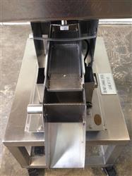 Image ERIEZ Tablet Feeder Mounted on Stainless Steel Cart - 5 from Bid-on-Equipment.com