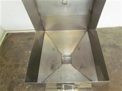 Image ERIEZ Table Feeder with Stainless Steel Hopper and Vibratory Feeder - 4 from Bid-on-Equipment.com