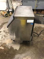 Image MANITOWOC Commercial Ice Maker - 7 from Bid-on-Equipment.com