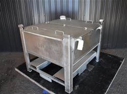Image 200 Gallon Tote / Tank - Stainless Steel, Stackable - 12 from Bid-on-Equipment.com