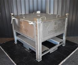 Image 200 Gallon Tote / Tank - Stainless Steel, Stackable - 4 from Bid-on-Equipment.com