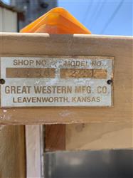 Image GREAT WESTERN MFG. CO. Box Type Tru-Balance Sifter - Model  221/222 - 6 from Bid-on-Equipment.com