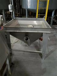 Image HAPMAN Helix Flexible Screw Conveyor with Hopper - Series 400 - 6 from Bid-on-Equipment.com
