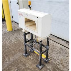 Image METTLER TOLEDO V3 Powerphase Tunnel Metal Detector - 3 from Bid-on-Equipment.com