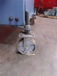 Image OVALSTRAPPING INC. Strapping Machine - 8 from Bid-on-Equipment.com