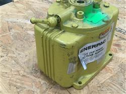 Image ENERPAC P25 Hydraulic Hand Pump Head - 5 from Bid-on-Equipment.com