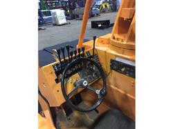 Image BRODERSON IC35-2C Crane - 4 Ton Capacity - 4 from Bid-on-Equipment.com