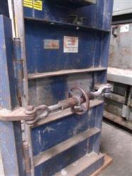 Image CRAM-A-LOT Baler - 4 from Bid-on-Equipment.com
