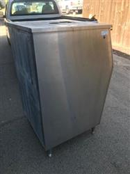 Image FOLLETT Ice Bin  - 4 from Bid-on-Equipment.com
