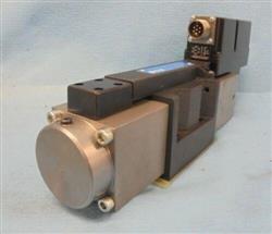 Image EATON VICKERS Proportional Directional Control Valve - 4 from Bid-on-Equipment.com