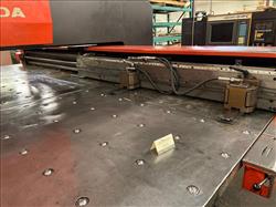 Image AMADA PEGA 305072 33 Ton CNC Turret Punch - 2 from Bid-on-Equipment.com