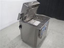 Image COZZOLI Washer to Clean Parts - 1 from Bid-on-Equipment.com