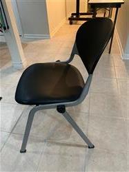 Image Lot of Office Furniture - 2 from Bid-on-Equipment.com