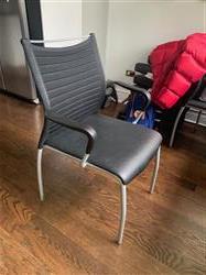 Image Lot of Office Furniture - 4 from Bid-on-Equipment.com