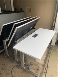 Image Lot of Office Furniture - 5 from Bid-on-Equipment.com
