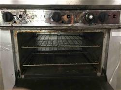 Image SOUTHBEND Six Burner Range with Oven - 4 from Bid-on-Equipment.com