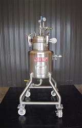 Image 25 Gallon SANI-FAB Vacuum Tank - 1 from Bid-on-Equipment.com