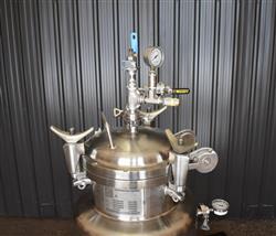Image 25 Gallon SANI-FAB Vacuum Tank - 8 from Bid-on-Equipment.com