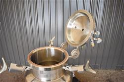 Image 25 Gallon SANI-FAB Vacuum Tank - 9 from Bid-on-Equipment.com