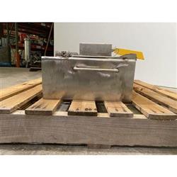 Image ERIEZ MANUFACTURING Tapered Step Plate Magnet - Pro Grade Series - 5 from Bid-on-Equipment.com