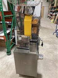 Image ZUMEX Speed Pro Tank Podium Commercial Juicer - 12 from Bid-on-Equipment.com