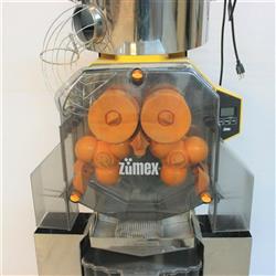 Image ZUMEX Speed Pro Tank Podium Commercial Juicer - 5 from Bid-on-Equipment.com