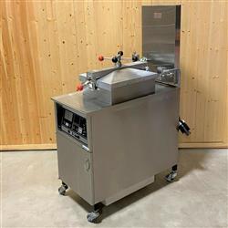 Image HENNY PENNY Computron 7000 500 C Pressure Fryer - 4 from Bid-on-Equipment.com