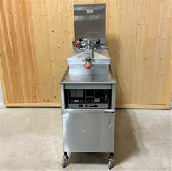 Image HENNY PENNY Computron 7000 500 C Pressure Fryer - 1 from Bid-on-Equipment.com