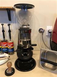Image VENEZIA II Espresso Grinder - 1 from Bid-on-Equipment.com