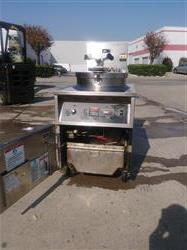 Image BKI Electric Pressure Fryer with Filter - Model FKM-F - 4 from Bid-on-Equipment.com