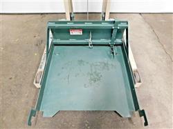 Image BEECH SQUARE D Breaker Lift Truck - 8 from Bid-on-Equipment.com
