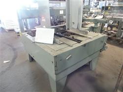 Image MAXCO ME-1600 Automatic Case Erector - 1 from Bid-on-Equipment.com